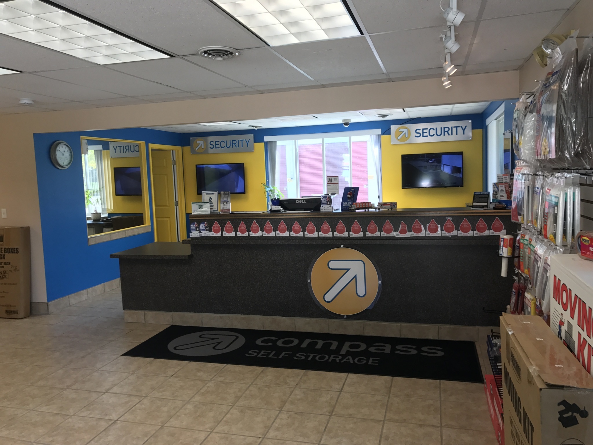 Front desk at Compass Self Storage in Roseville, MI.