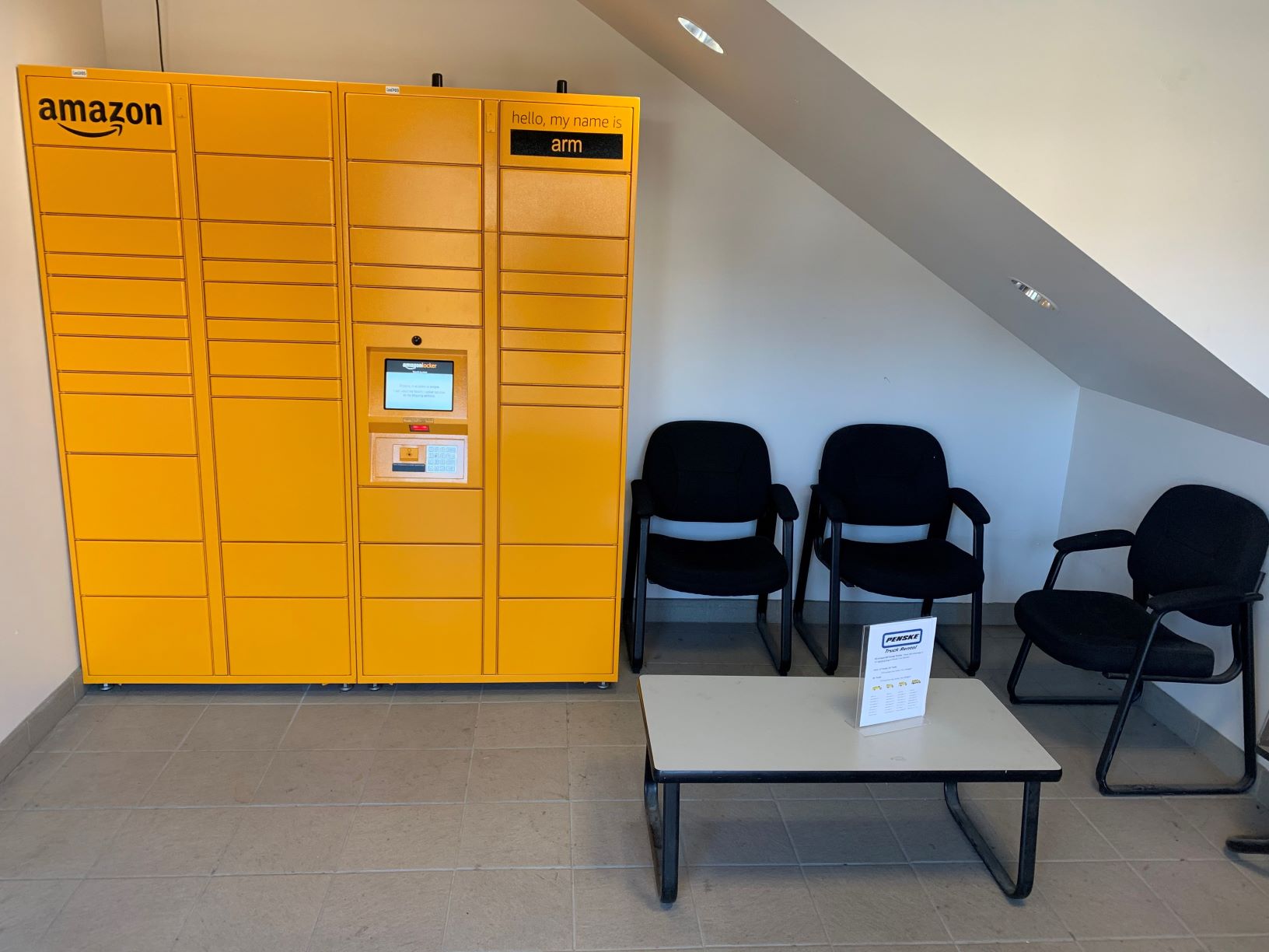 Amazon locker on Oregon Ave in Philadelphia.