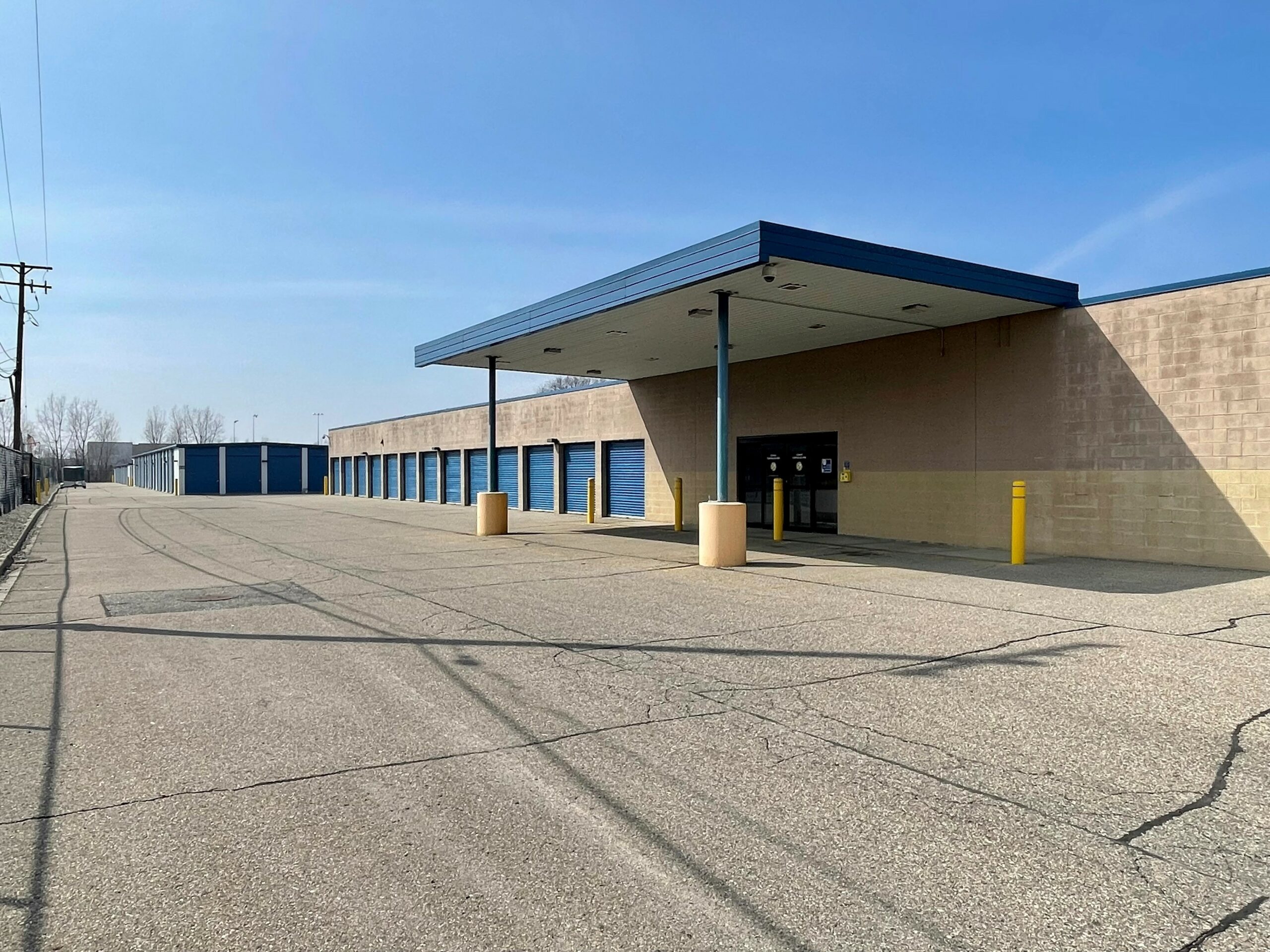 Drive-up units at Compass Self Storage in Shelby Township, MI.