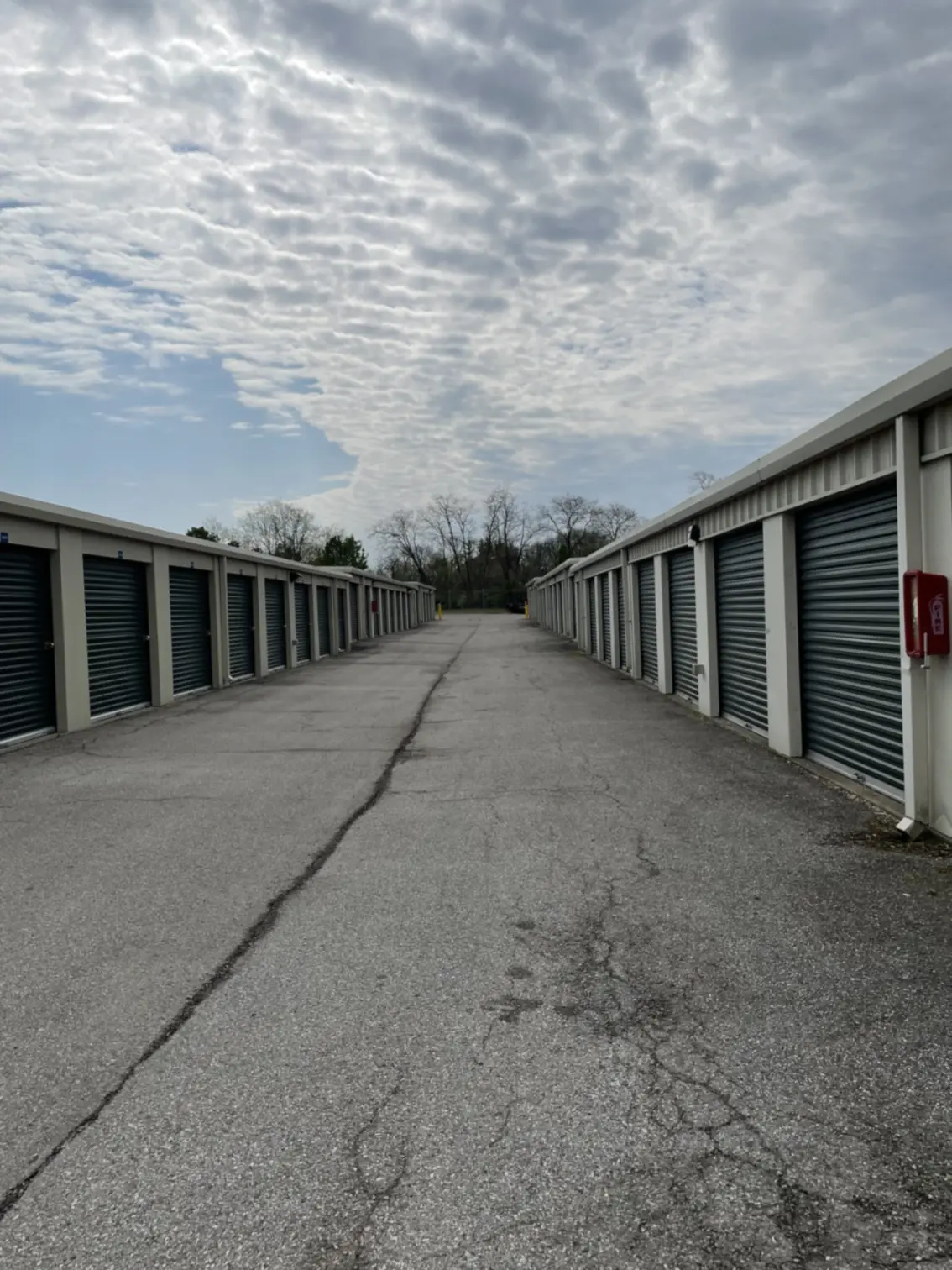 Outdoor drive-up storage units Florence, KY.